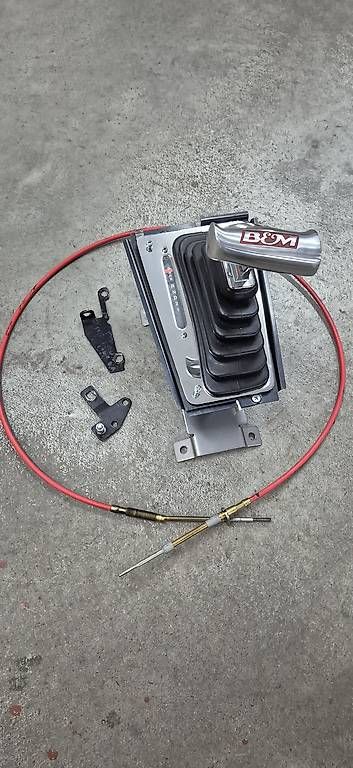 Toutes les pièces auto: B&M Automatic Ratchet Shifter - MegaShifter Console – D'occasion à Bönigen par Wrc20