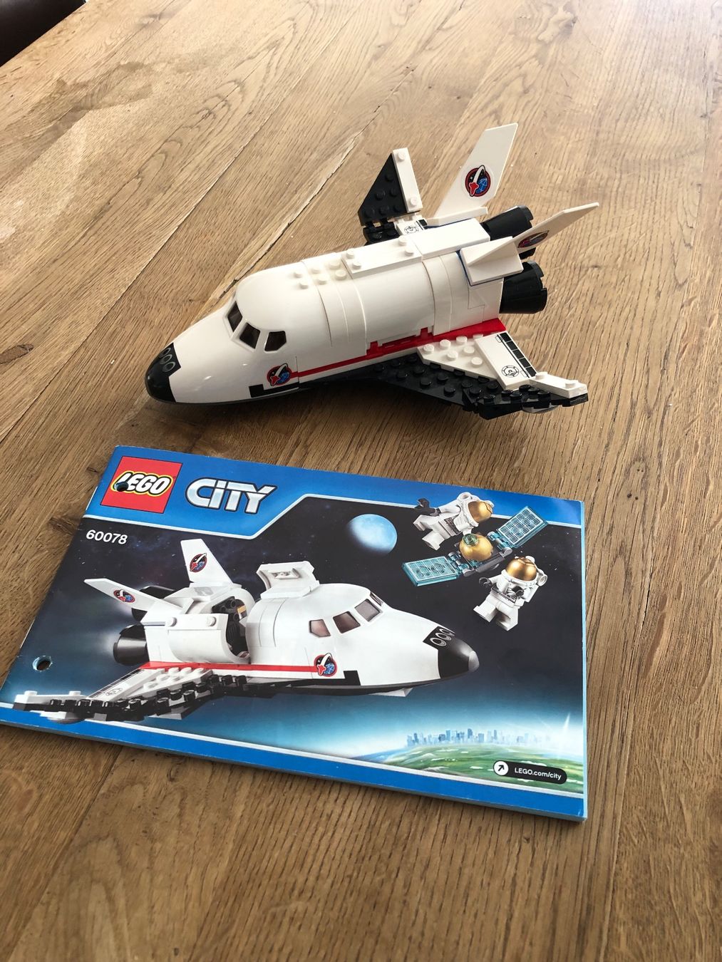 Lego Spielzeuge: LEGO City Space Shuttle 60078 – Gebraucht aus Bassersdorf von