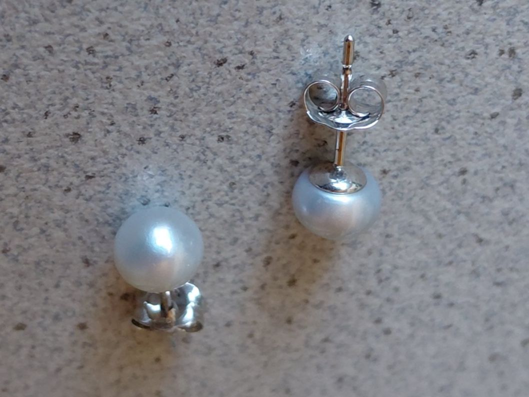 Orecchini pendenti & Orecchini a lobo: Perlen Ohrstecker, Silber rhodiniert 925 – Nuovo e nell'imballaggio originale da Winistorf venduto da acreativ 2