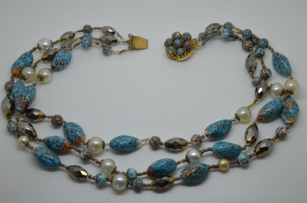 Collier Vintage 3 Rangs Perles Longues – Couleur Or Et Tons Mauve – Long