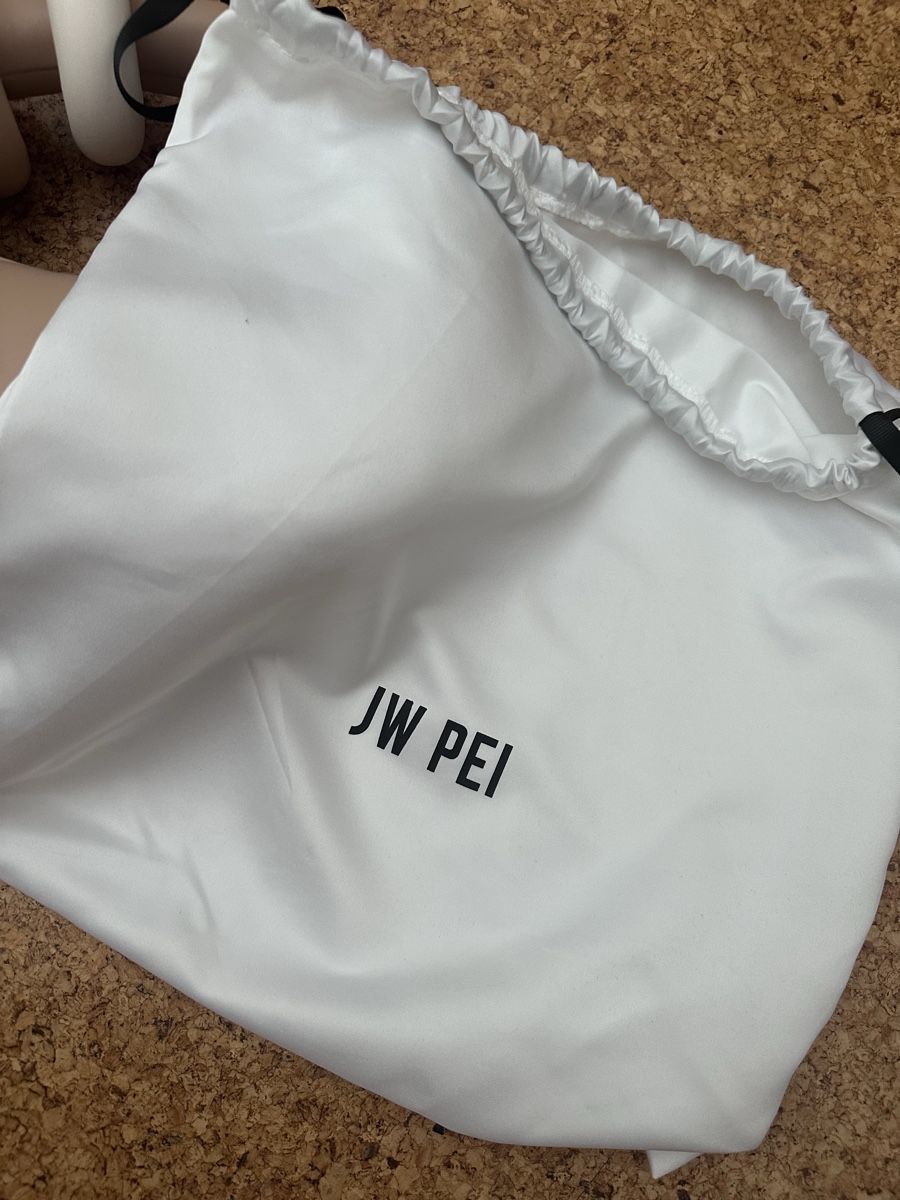 Taschen für Damen: Sac Jw Pei – Neu (gemäss Beschreibung) aus Biel/Bienne von Eri_25px 1