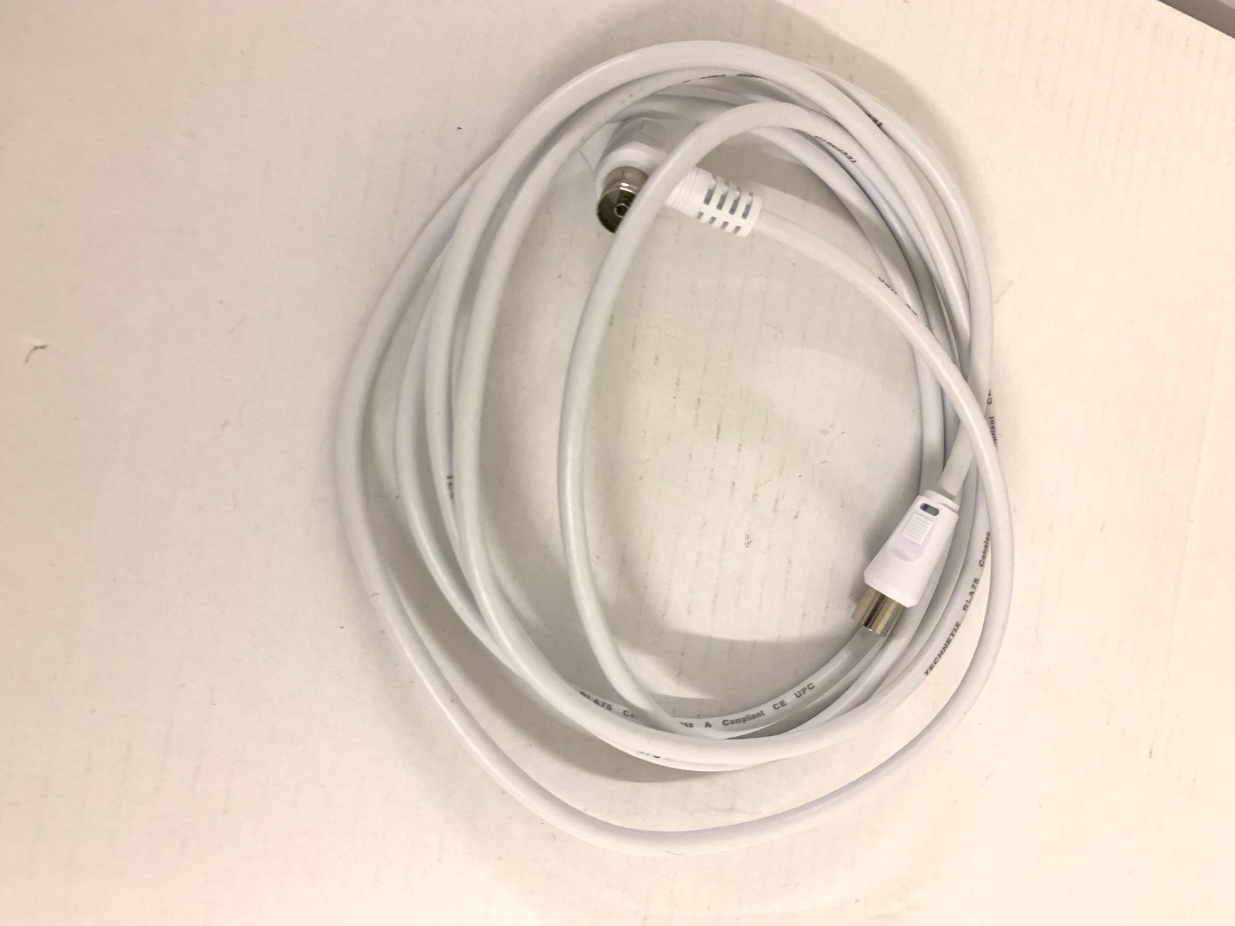 Cavi: Antennenkabel 2.5 m weiss – Usato da Erlenbach ZH venduto da Ritschly 2