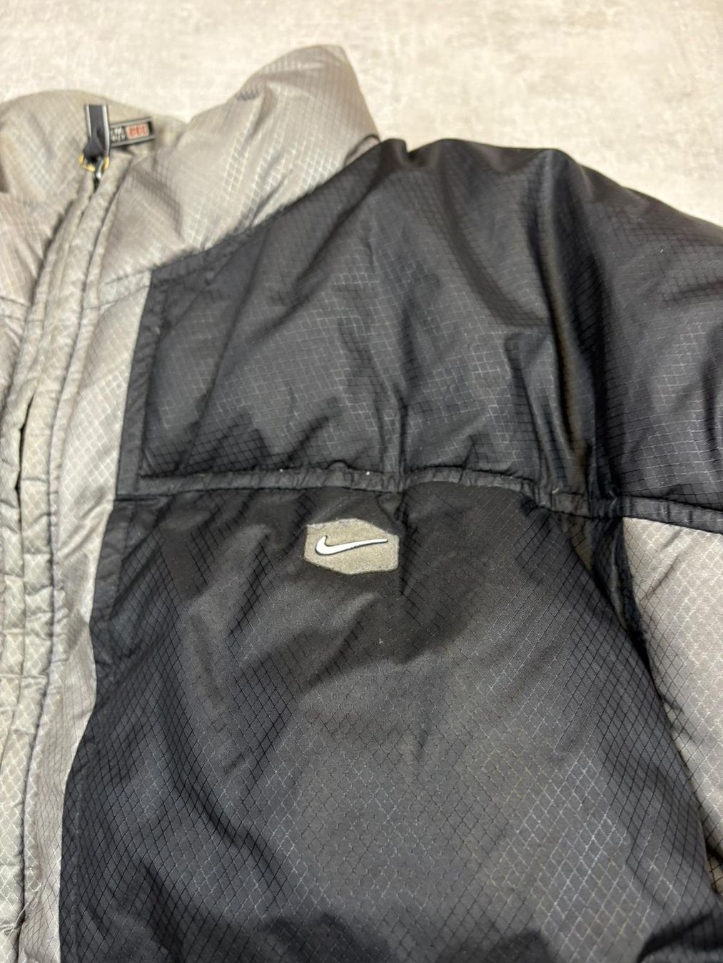Nike Giacche: Nike Vintage Winterjacke - Grösse XL – Usato da Werdenberg venduto da hase.vintage 1