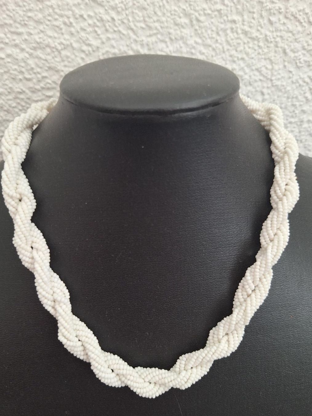 Colliers: Wunderschömes weisses Vintage Collier – D'occasion à Kerzers par ExpressoTerreno