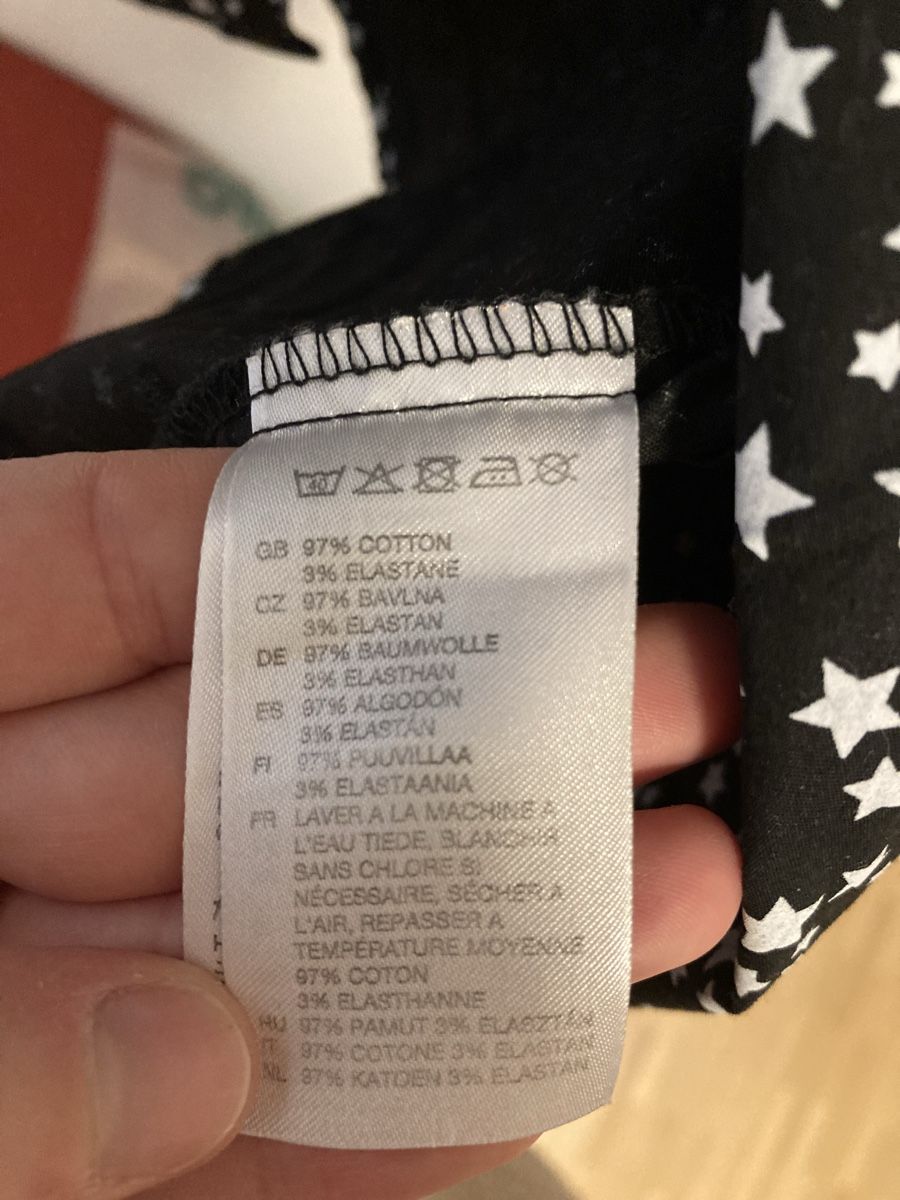 H&M Camicette: Schwarze Bluse mit Sternen – Usato da Urtenen-Schönbühl venduto da alessibas 4