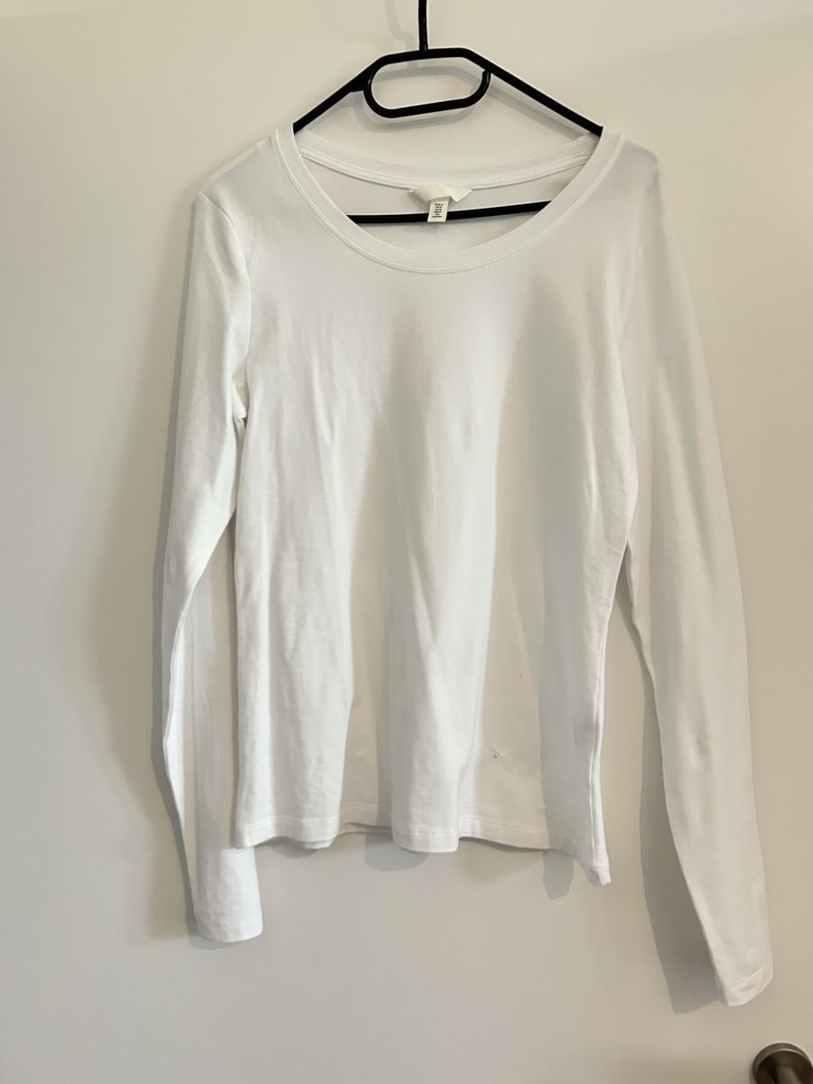 H&M Tops: H&M Basic Longsleeve Weiss, Grösse M - Top Zustand! – Gebraucht aus Läufelfingen von Kitty_St