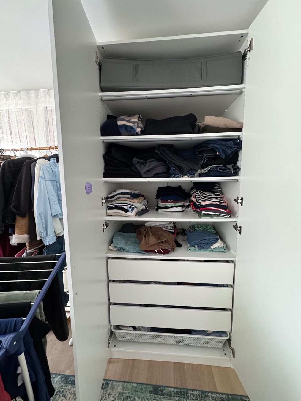 Ikea Armadi: Eckschrank mit Leuchte – Usato da Winterthur venduto da tam_52r2 4