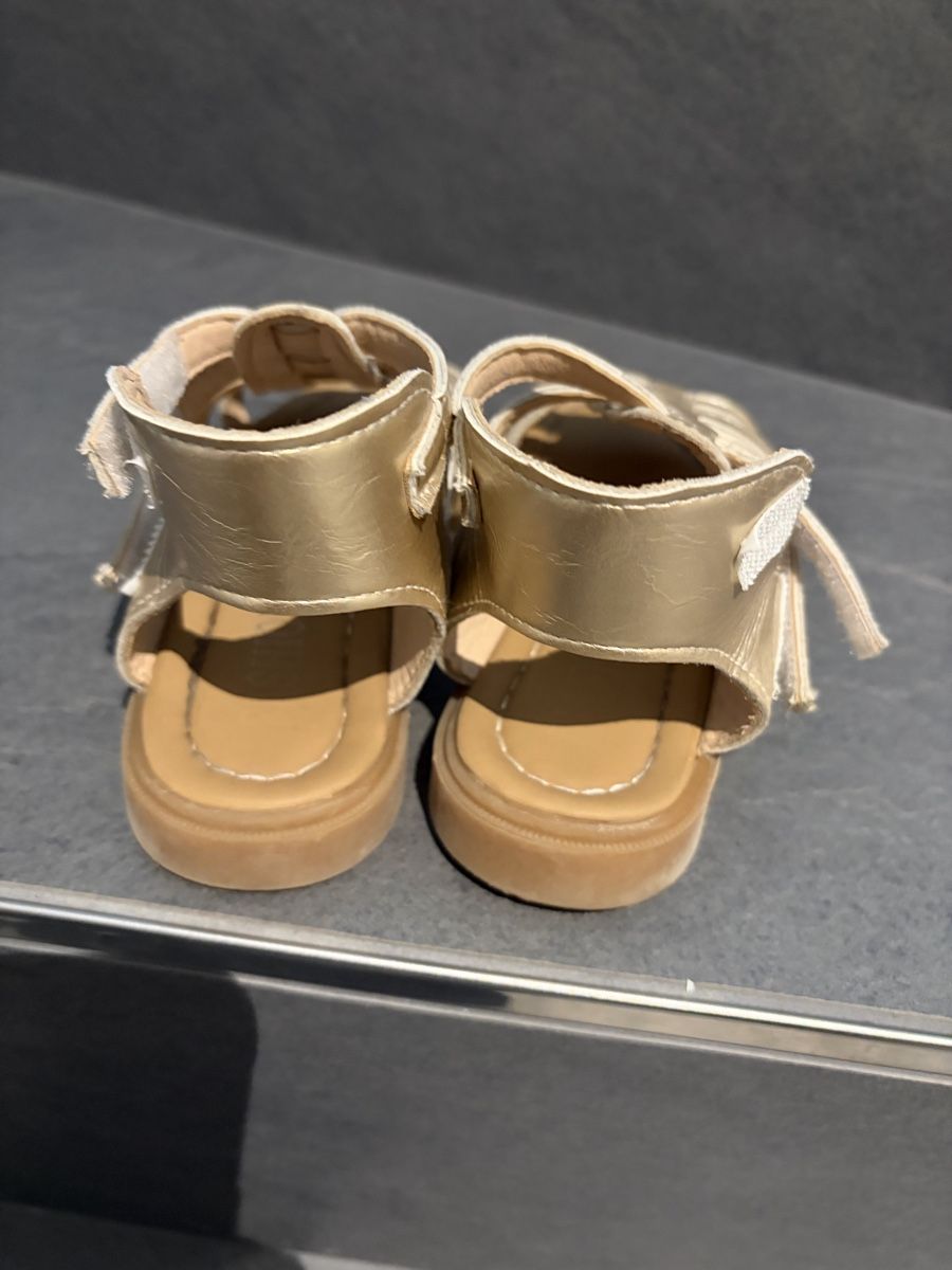 Scarpe per ragazze: Mädchen Sandalen Gr. 26 Gold – Usato da Frauenkappelen venduto da SSCN01 2