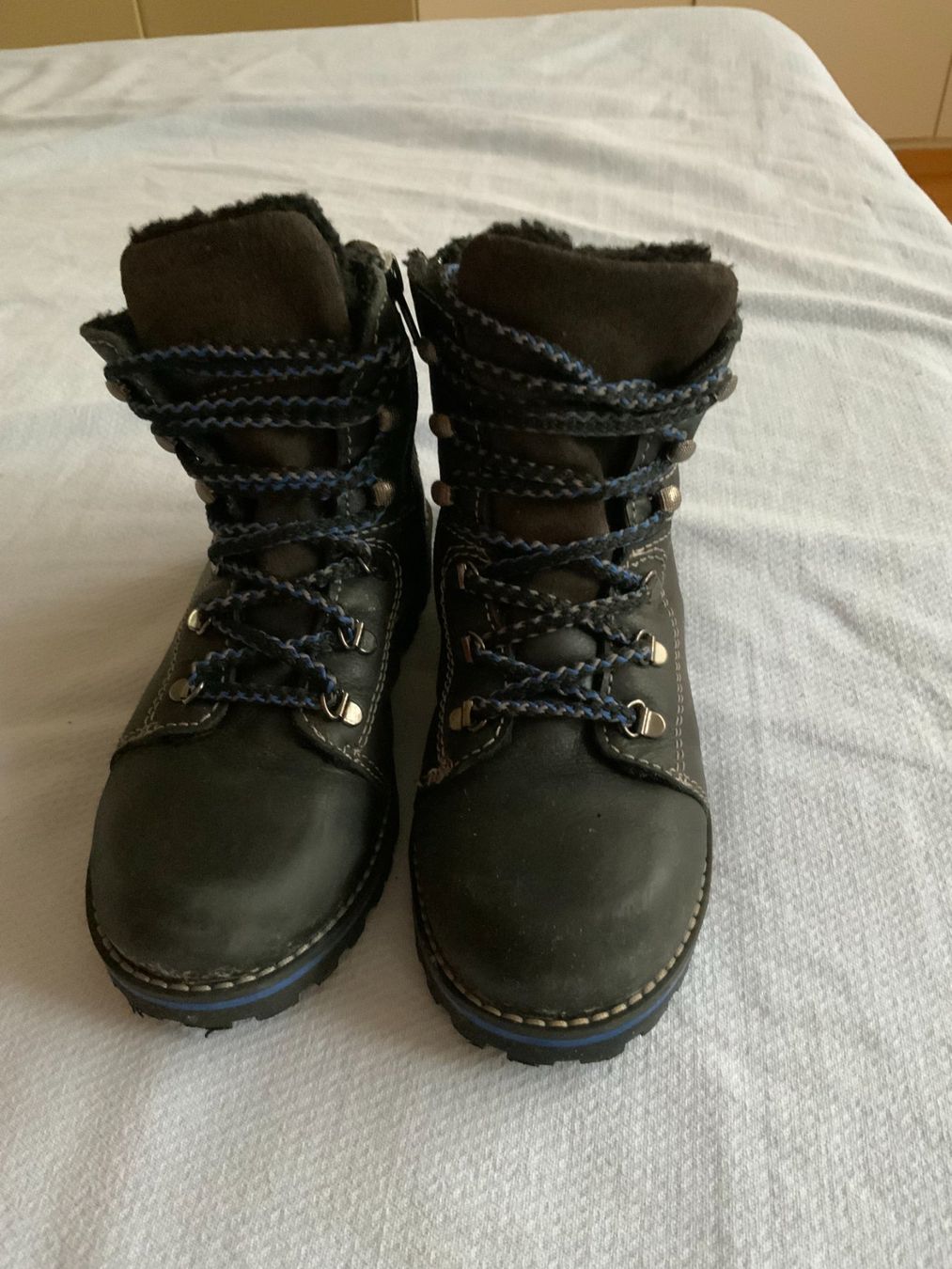 Schuhe für Jungen: Friboo Kinderstiefel Grösse 31 – Gebraucht aus Hombrechtikon von Uptowns