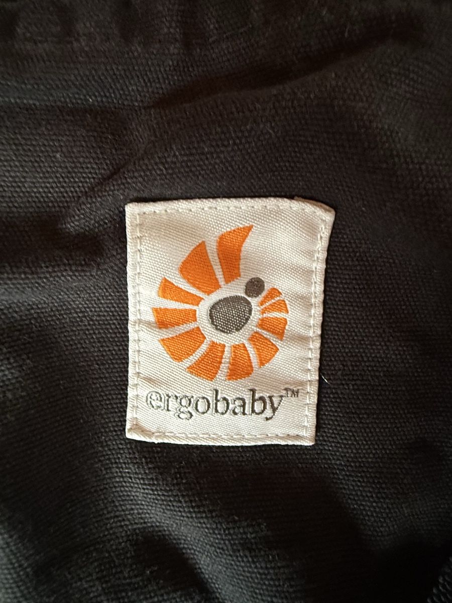 Ergo Baby Marsupi portabebè: Ergobaby Original Trage schwarz/beige – Usato da Pragg-Jenaz venduto da gobrist 1