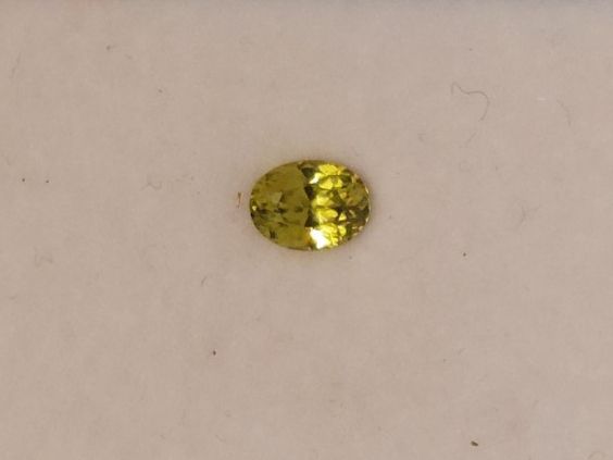 Pietre preziose: Ultra Saturated Luminous Chrysoberyl – Usato da Bévilard venduto da Yougems 6
