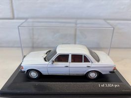 Minichamps Mercedes 230 E 1/43