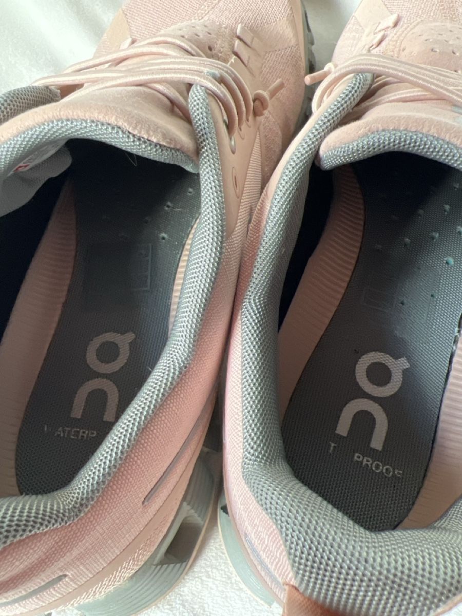 On Damenschuhe: On (Modell On Cloud Waterproof – Neu (gemäss Beschreibung) aus Mörel von Emozia 7