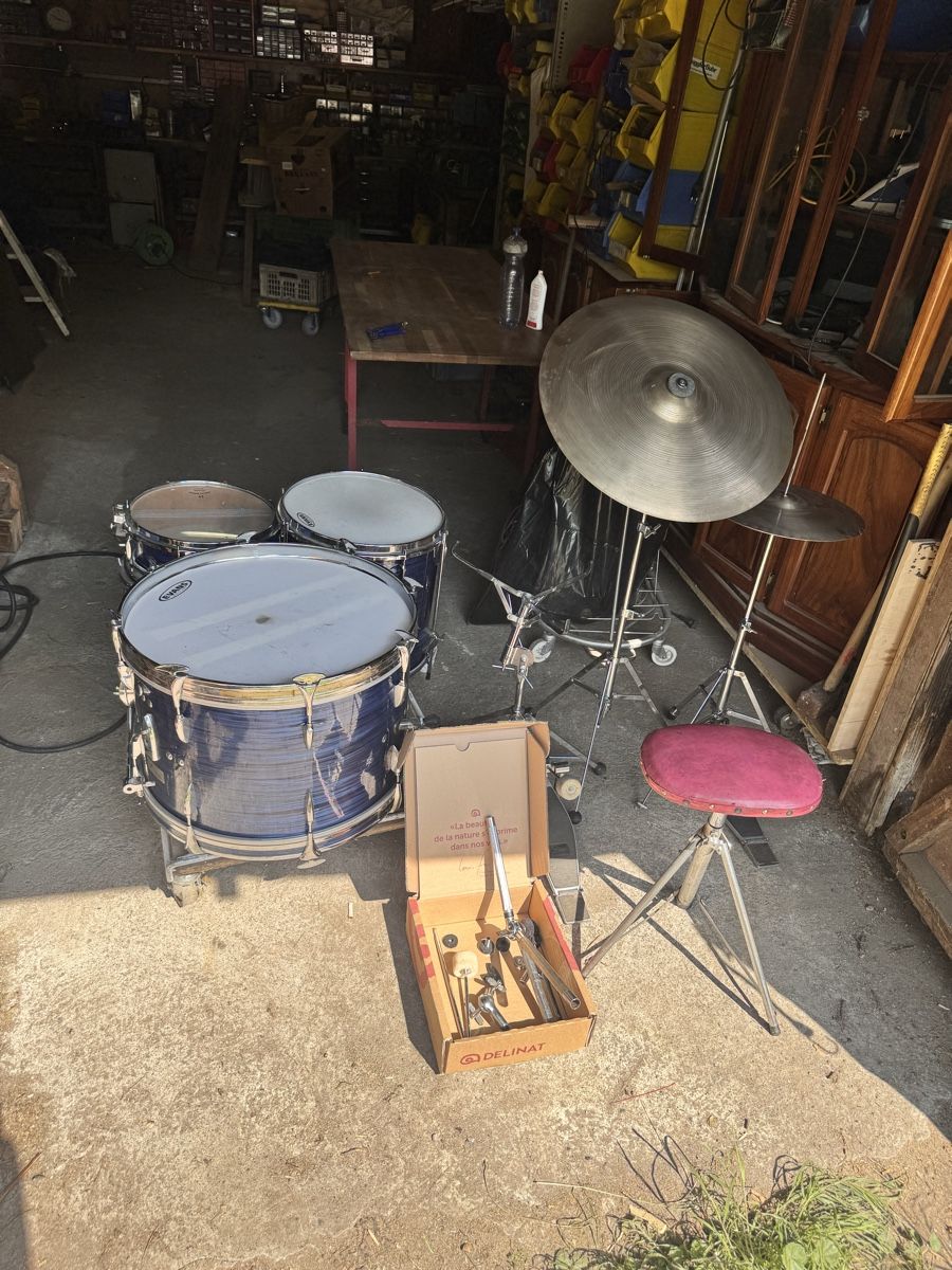 Sonor Strumenti musicali: Drumset Sonor- Teardrop Vintage 1965 – Usato da Küttigen venduto da Melisch1000 1