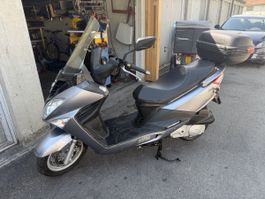 Sym joyride 200c frisch mfk servicegepflegt 