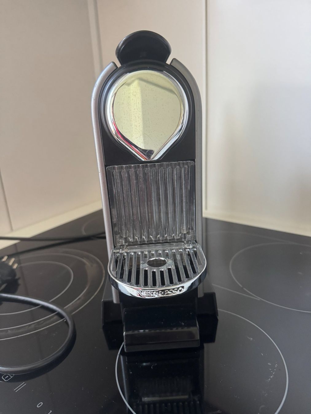 Turmix Macchine per caffè & Macchine per espresso: Nespresso Turmix Kaffeemaschine – Difettoso da Neftenbach venduto da Majjja