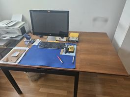 Schreibtisch ausziehbar, Holz, mit Metallgestell