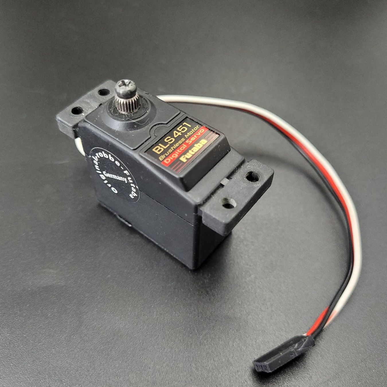 Futaba Telecomando: Servo brushless Futaba BLS451 – Usato da Malleray venduto da pixeleleven
