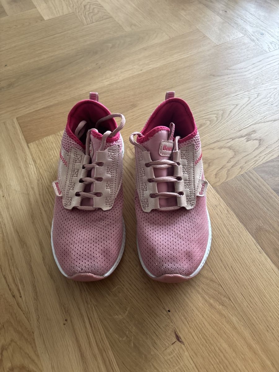 Bench Schuhe für Mädchen: Bench Sneaker, Grösse 35 – Gebraucht aus Wohlen AG von Michi761 1