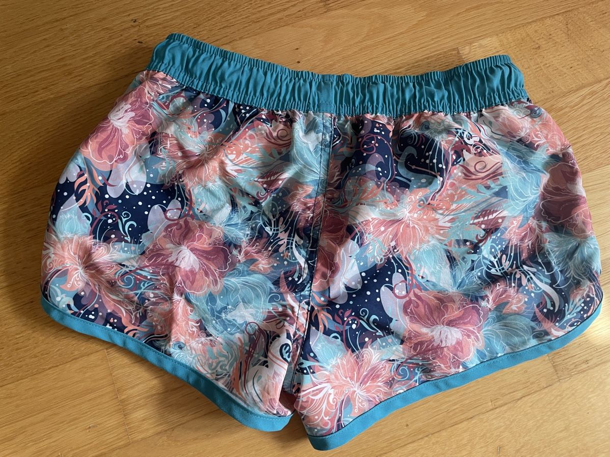 Pantaloni: Surf Shorts Mädchen Grösse 152 Extend – Usato da Bern venduto da brup 1