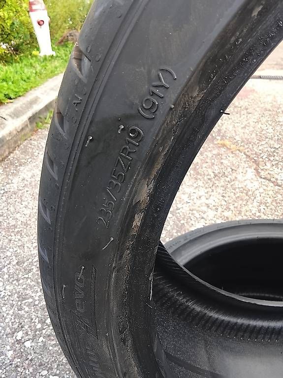 Autres écriture & dessin: Pneus Hankook 235/35R19  – D'occasion à Mont-sur-Lausanne par ivo_ck55 2