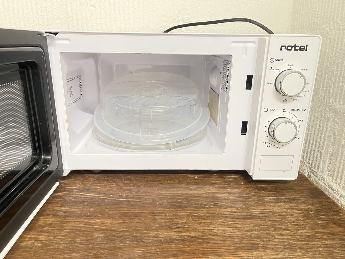 Rotel Küchengeräte: Mikrowelle Rotel weiss  – Neu (gemäss Beschreibung) aus Esslingen von Susari 1