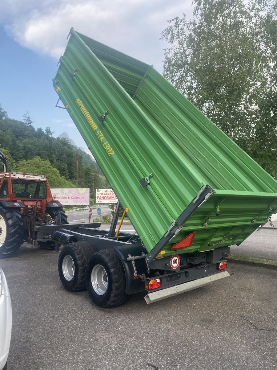 Camions-bennes: Strautmann Kipper – D'occasion à Menzingen par Edelmuni7