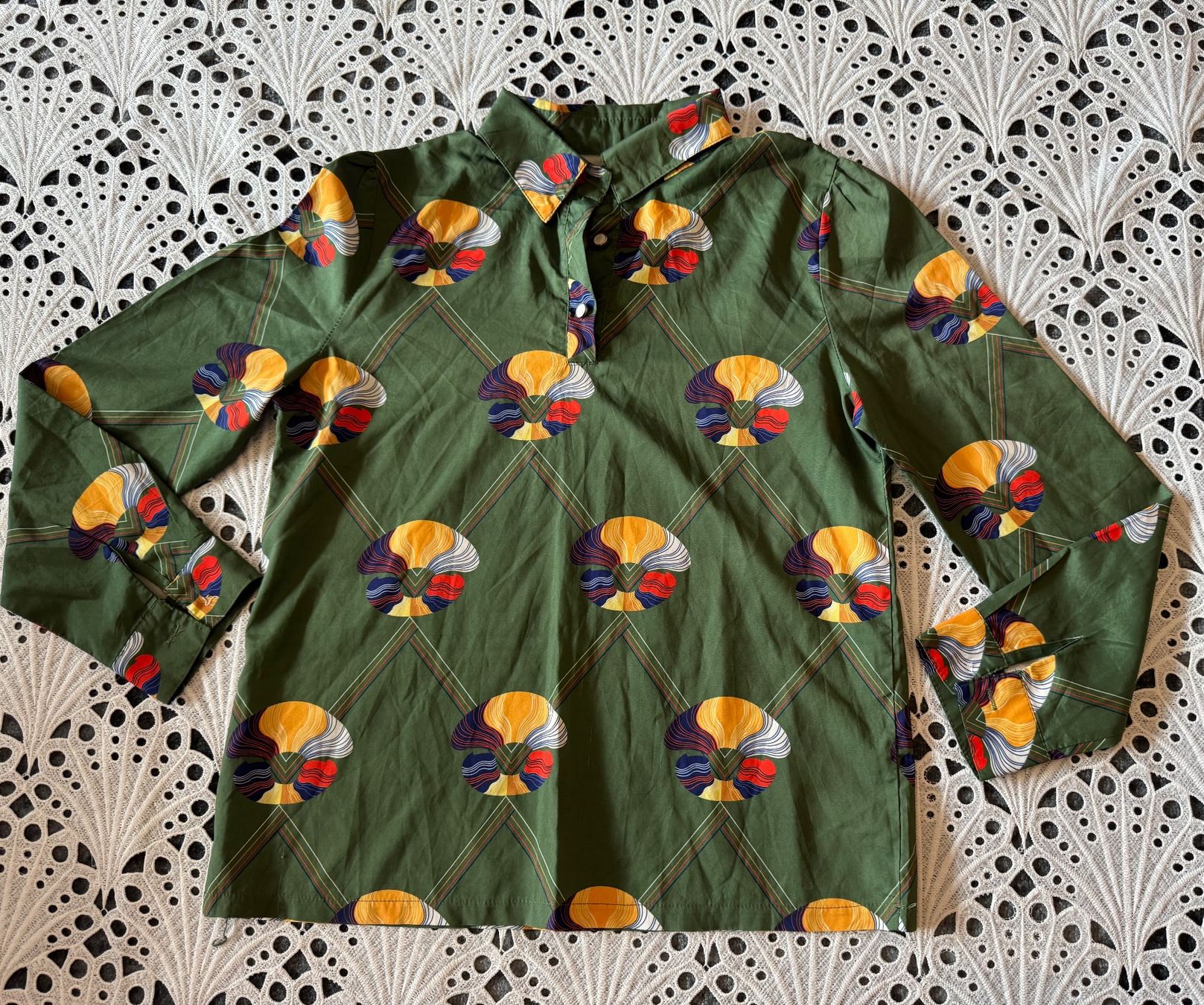 Camicette: Damen Bluse grün gemustert Gr S – Usato da Frenkendorf venduto da Style365 4