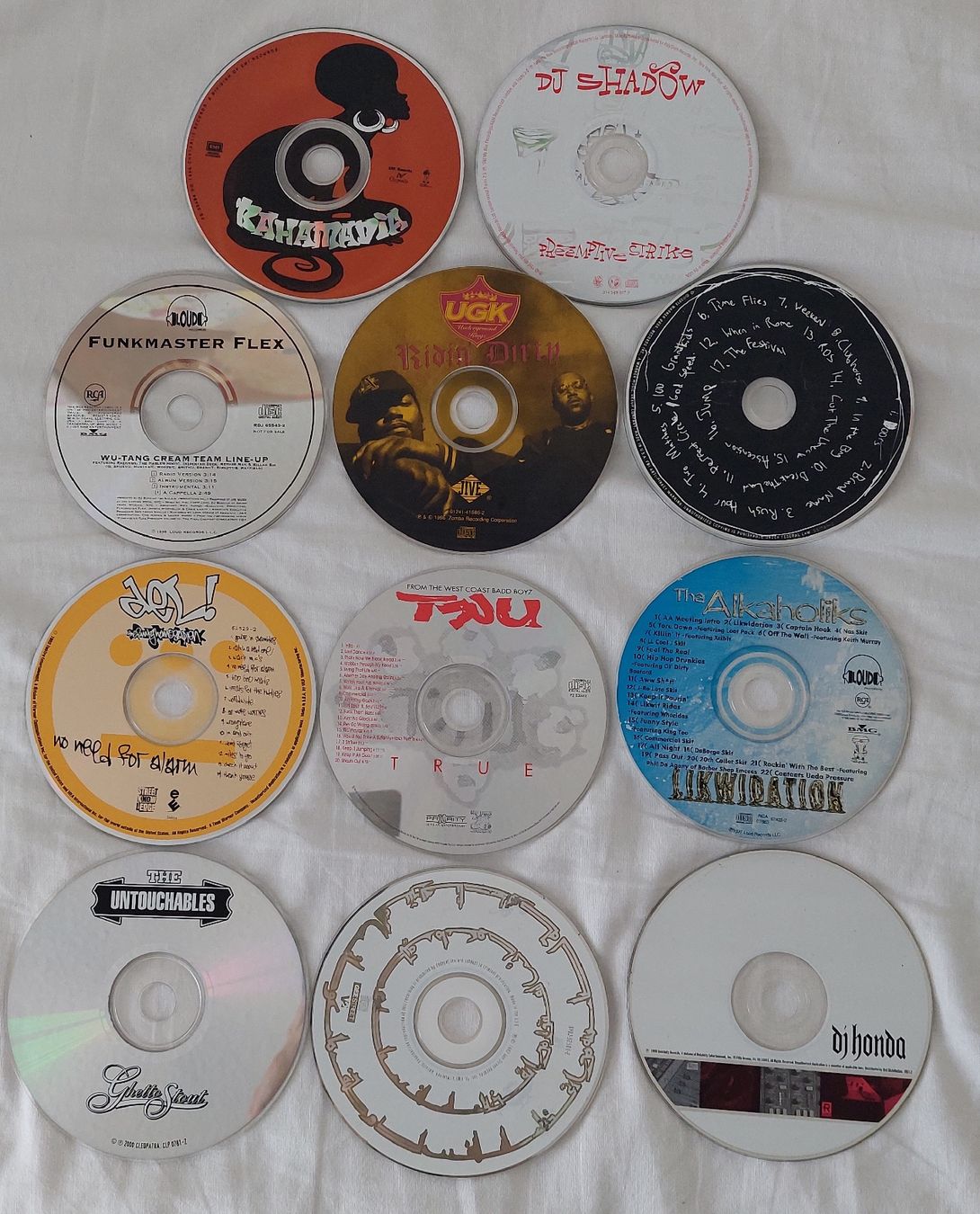 CD: 11 HipHop CDs Bundle: DJ Shadow, UGK, Mac Miller, Tru -US CD – Usato da Watt venduto da Tomaf