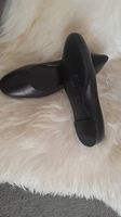 Elegante schwarze Ballerinas aus echtem Leder Gr. 37.5 CH...