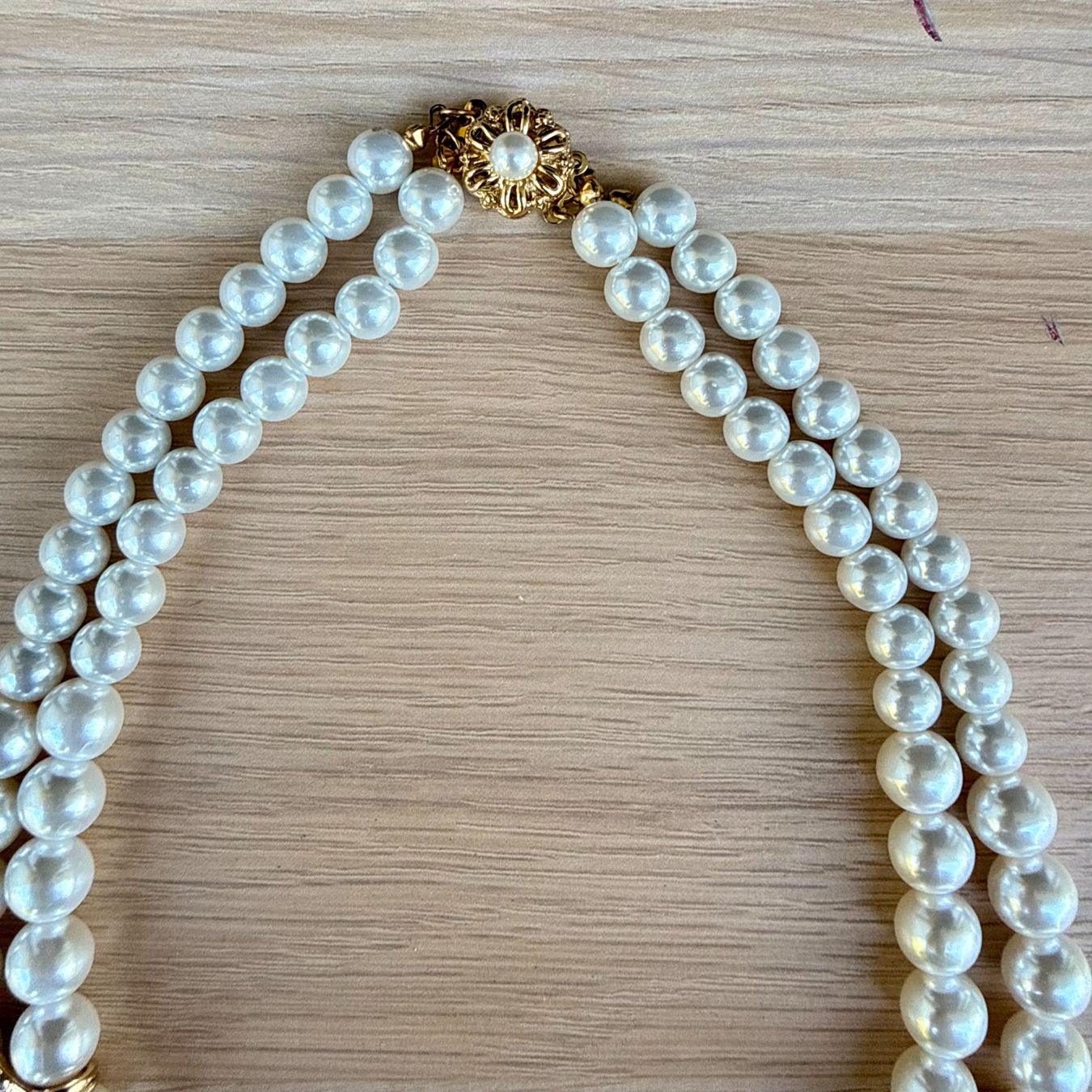 Catenine: Collier double rangs perles blanches et strass dorés – Usato da Thônex venduto da Suisse.Shopping 6