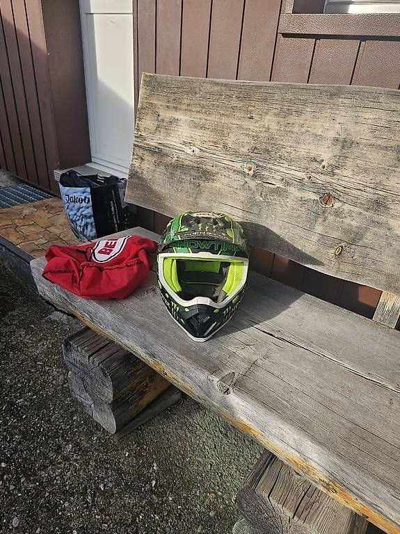 Caschi & visiere: Motocross Helm Bell – Usato da Flühli LU venduto da and_d2wp 2