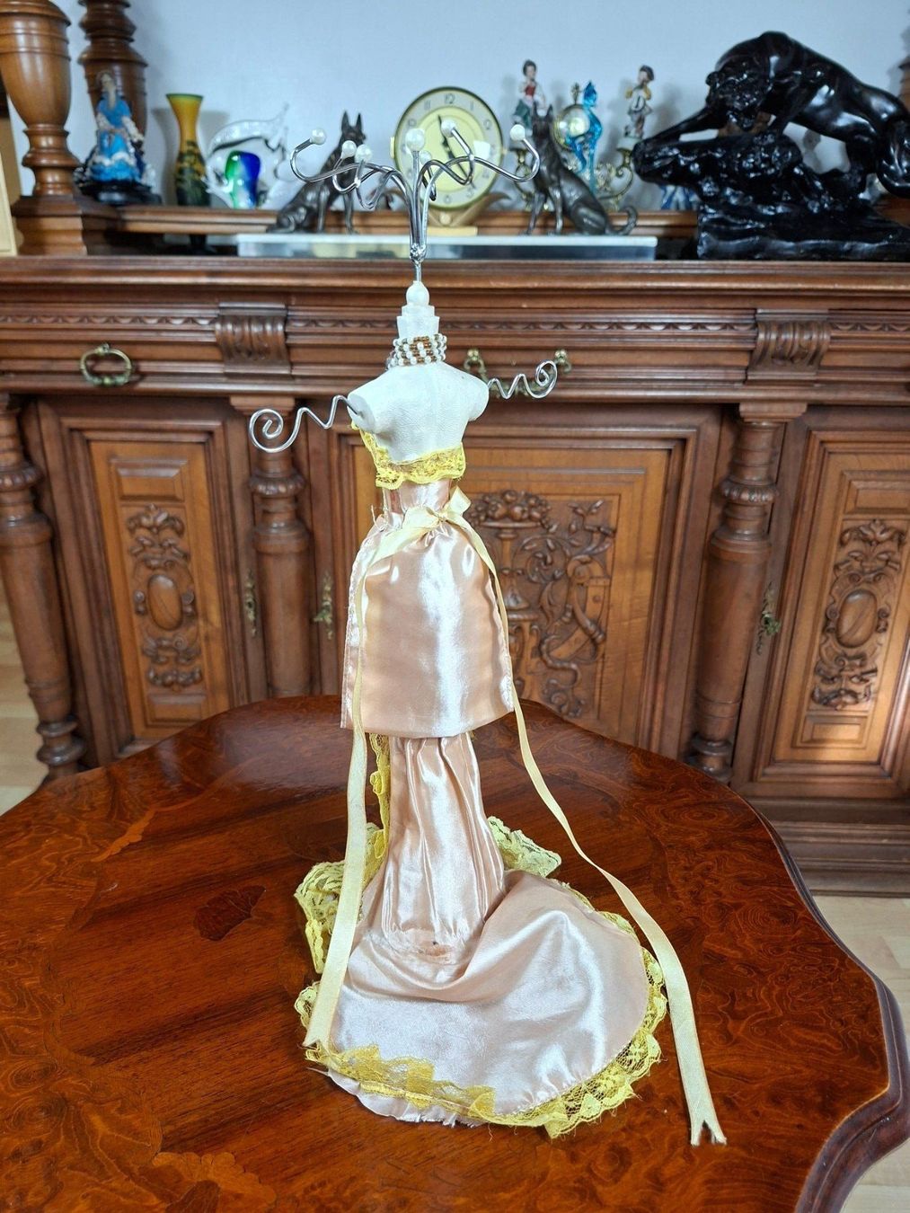 Portagioie: Schmuckhalter Puppe Mannequin Vintage Stil – Usato da Steffisburg venduto da ZeitReise_ 2