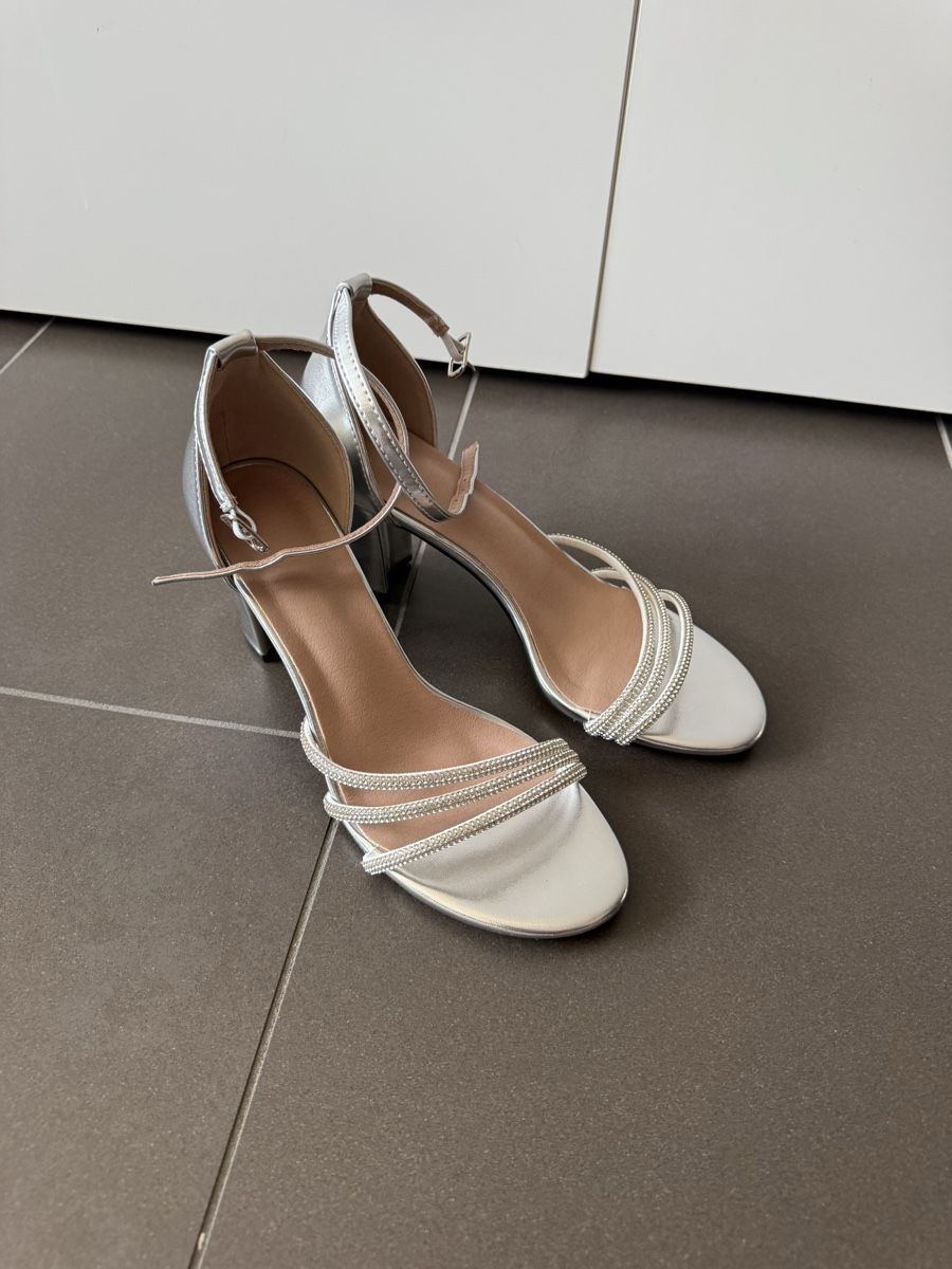 Scarpe da donna: High Heels – Nuovo (secondo la descrizione) da Winterthur venduto da KristinaA24 1