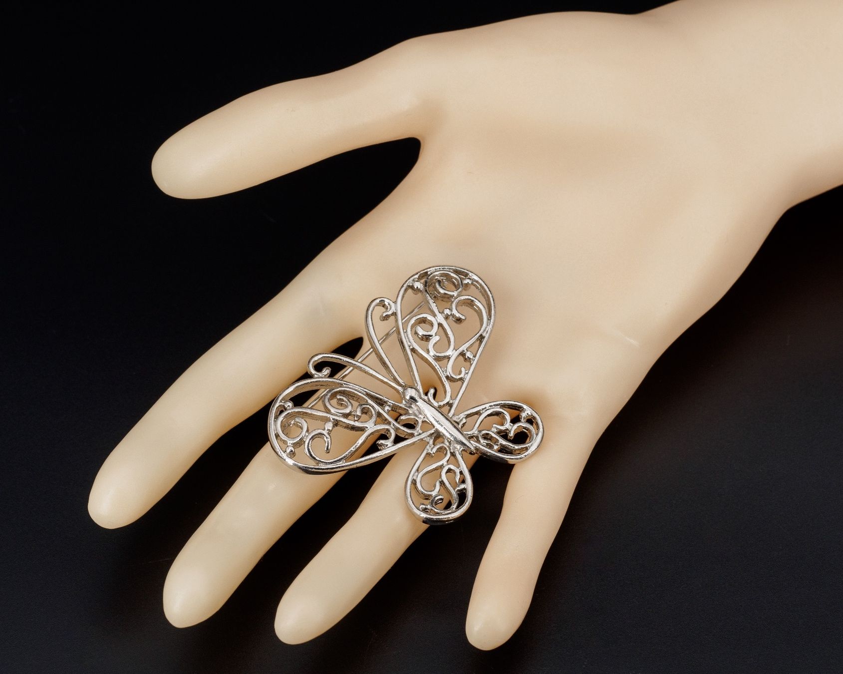 Broschen & Nadeln: Vintage Brosche; Schmetterling – Gebraucht aus Zürich von nostalgic_treasures 1