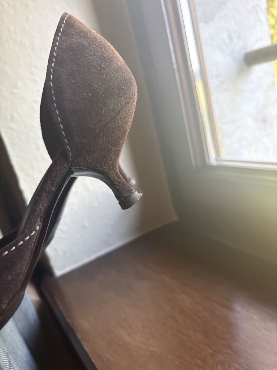 Prada Damenschuhe: Escarpins Prada Daim Marron Taille 37.5 1P1851 – Gebraucht aus Satigny von gig_rn62 1