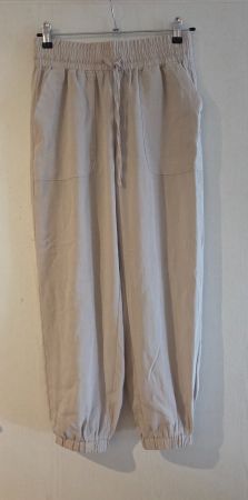 Leichte Stoffhose von ONLY (Grösse S) - WIE NEU