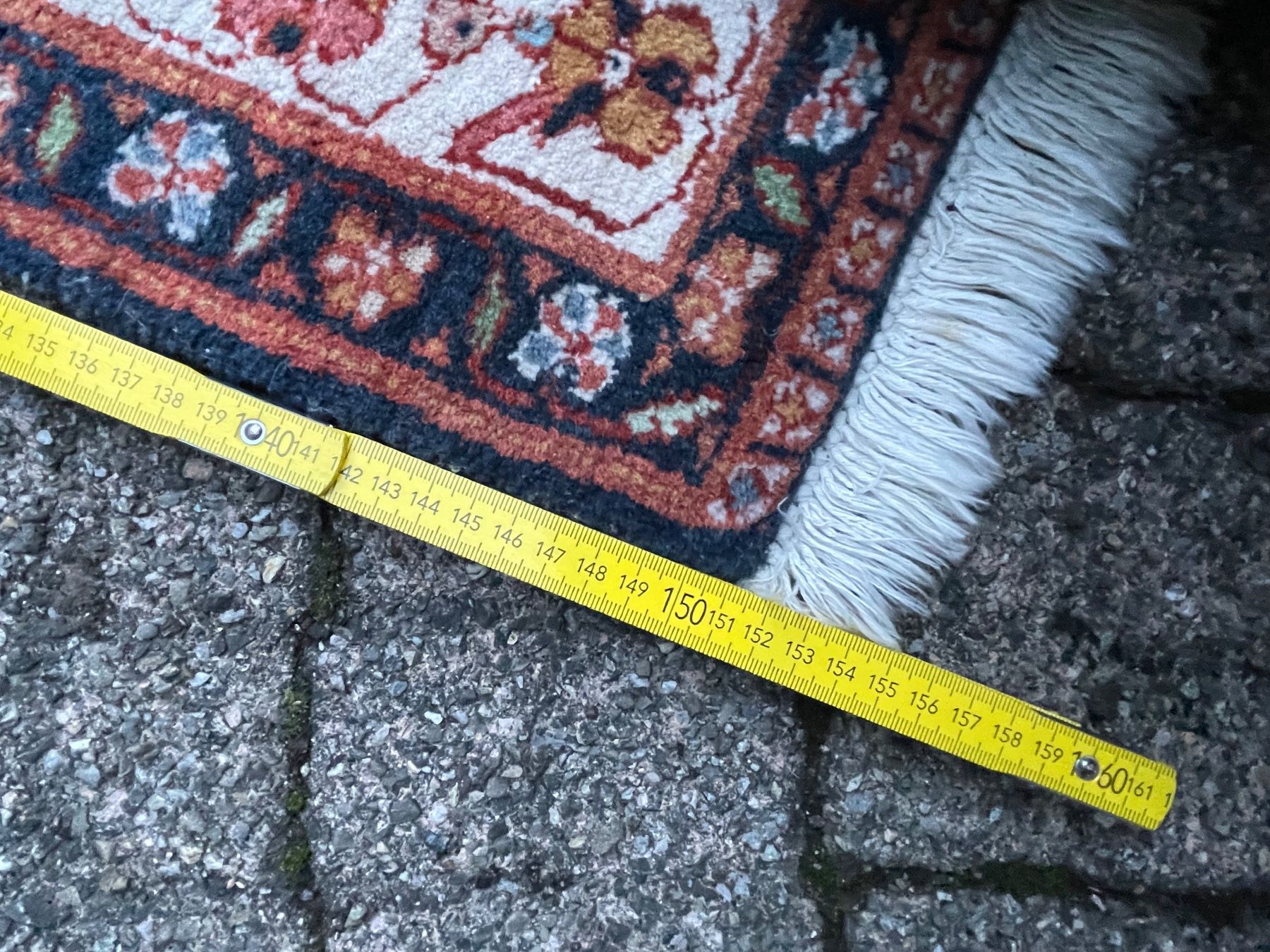 Tappeti: Teppich – Usato da Frümsen venduto da Pescatore3 2