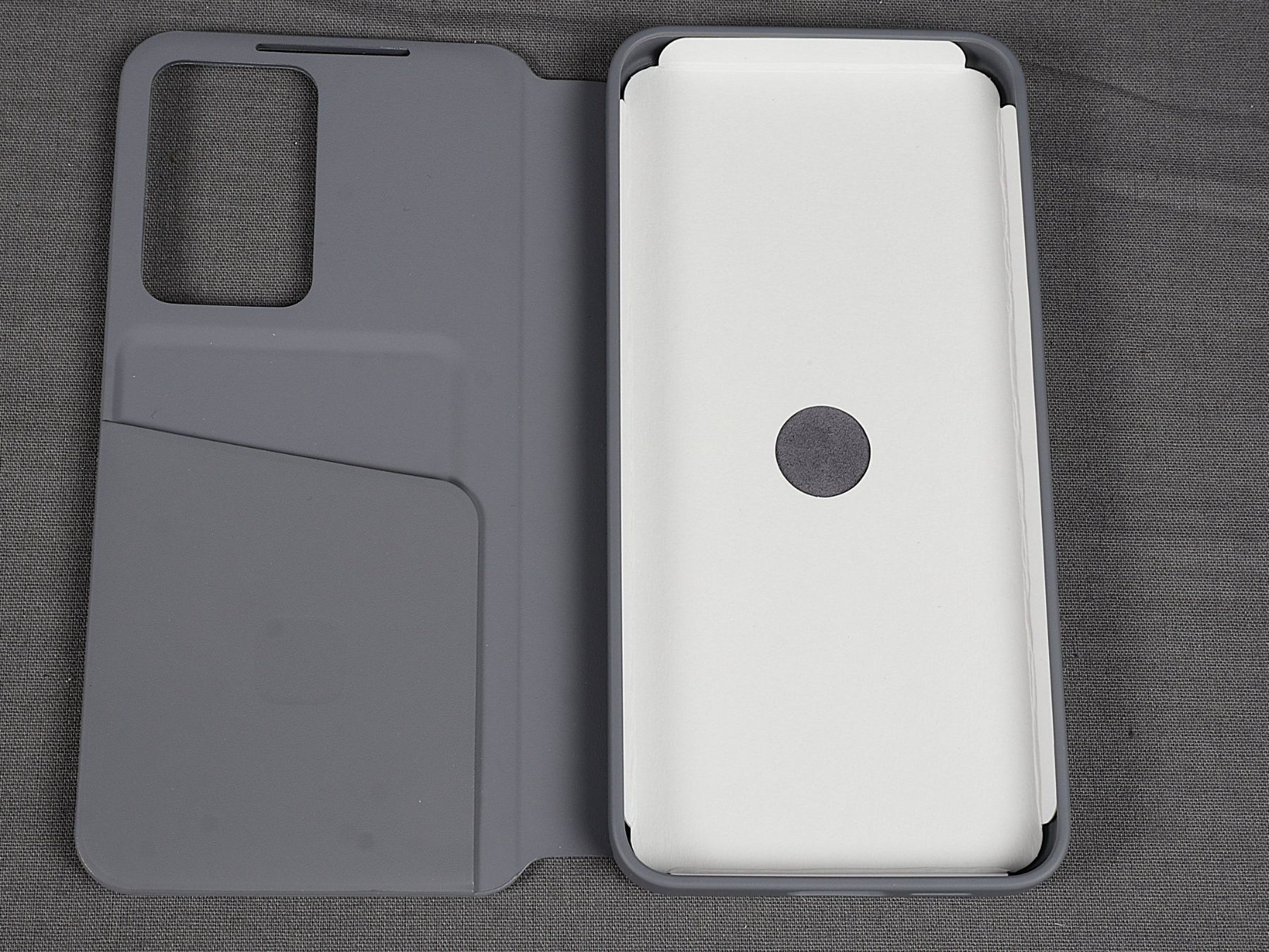 Samsung Cover & Protezioni schermo: SAMSUNG Smart-View Galaxy S24 Gelbeutelhülle – Nuovo (secondo la descrizione) da Steinen venduto da Restwert_Steinen 3