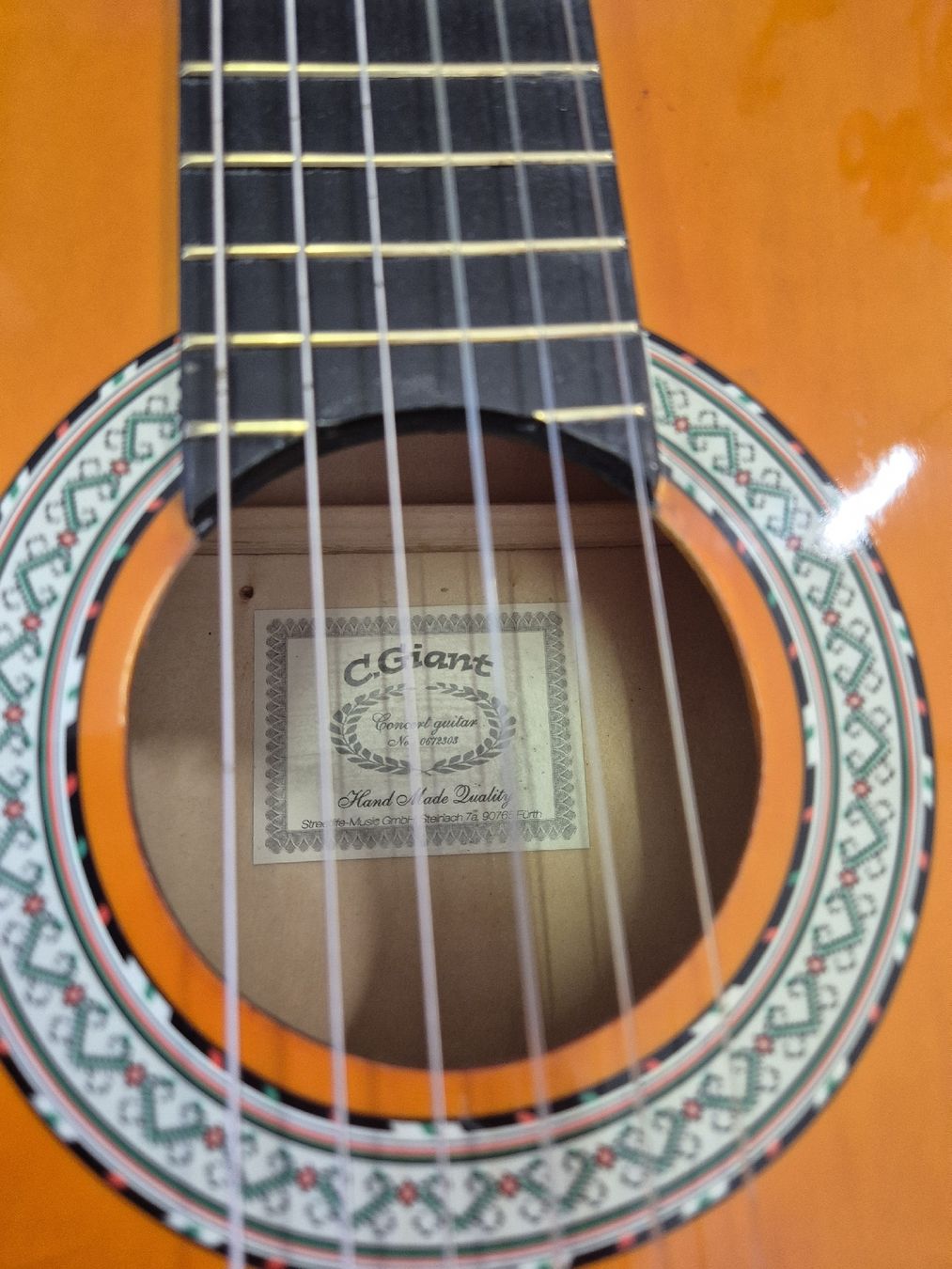 C.Giant Instruments de musique: klassische Gitarre  – D'occasion à Dielsdorf par 7TheRockDoc9 1