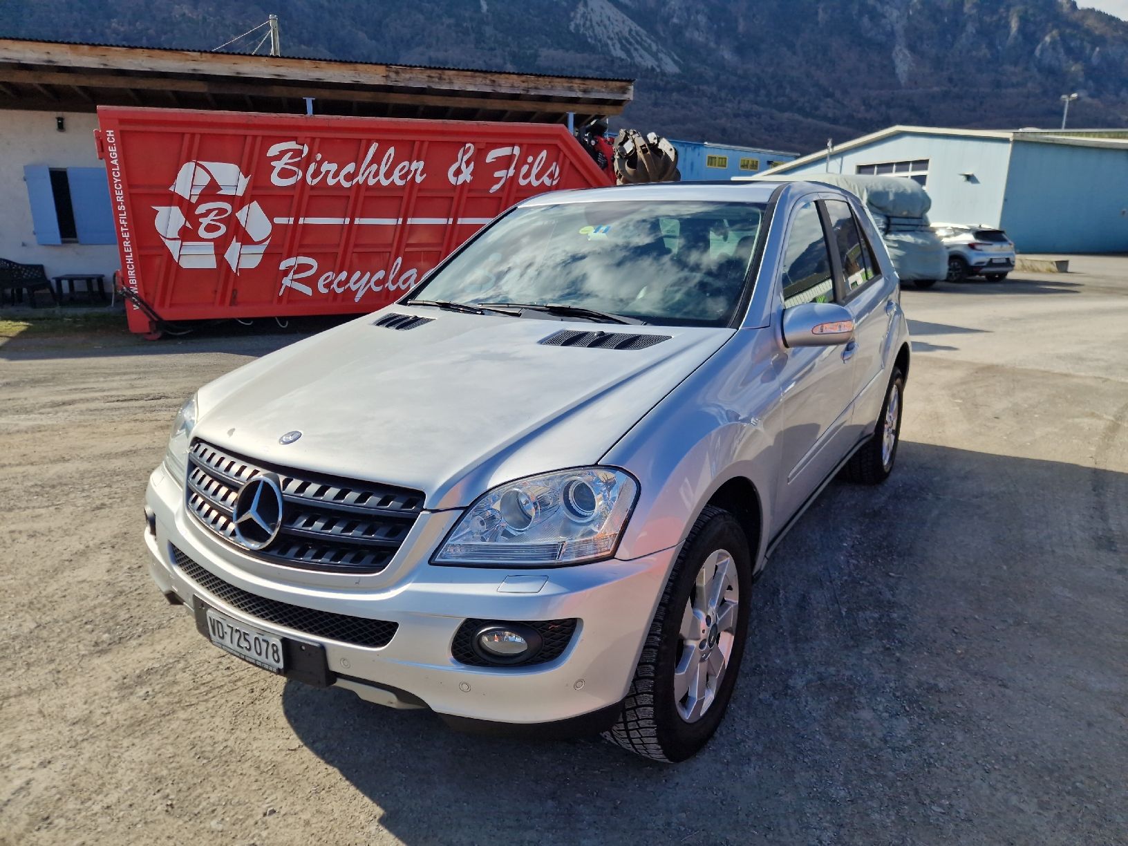 Mercedes-Benz Automobili: Mercedes-Benz ML320 CDI – Usato da Montreux venduto da PremerlServices 3
