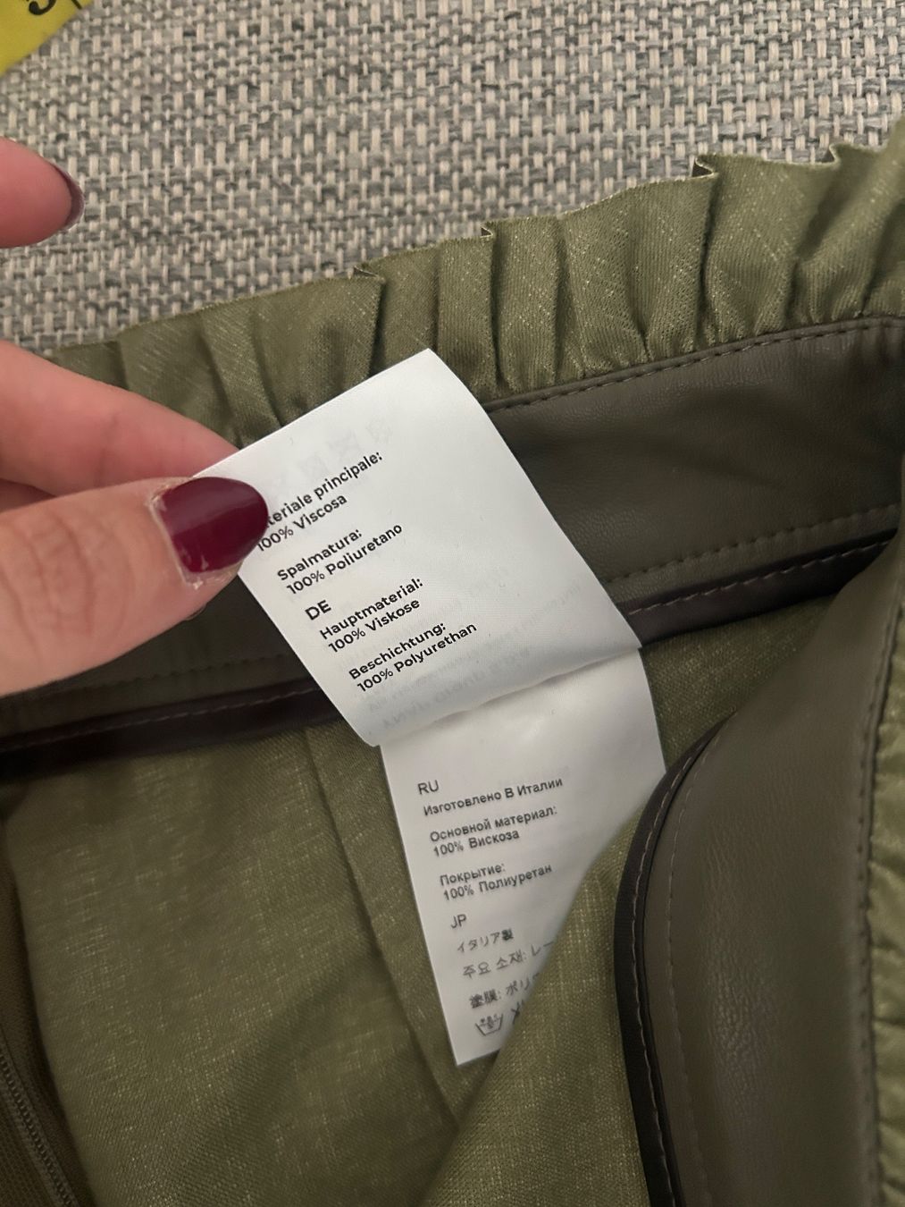 Pantaloni: YOOX Kunstleder Leggings - Gr. M – Usato da Illnau venduto da Monkky 4