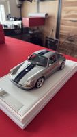 IVY Porsche Singer 1:18 silber/blau