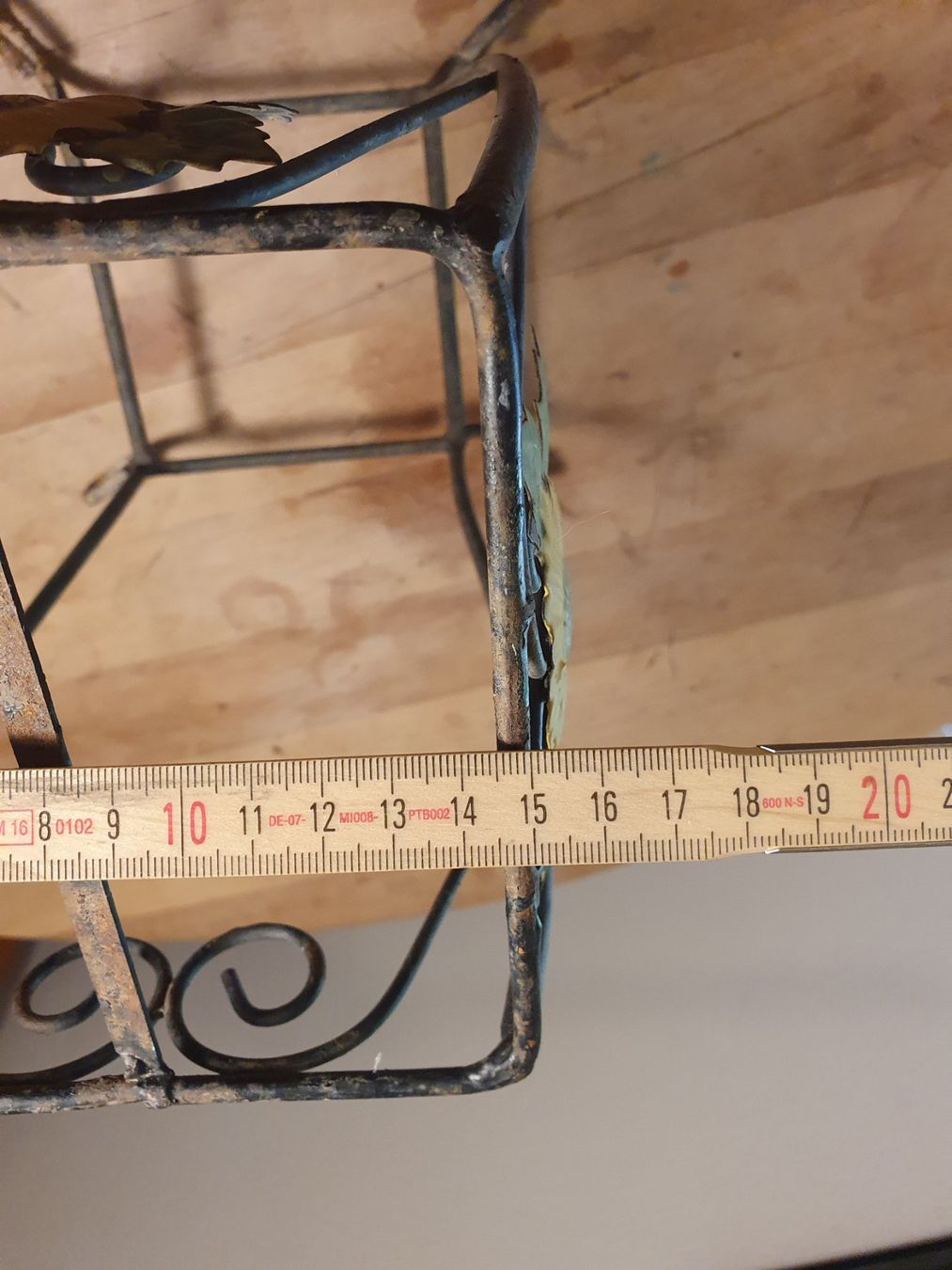 Altri mobili per ufficio: Schirmständer mit Sonnenblumenmotiv – Usato da Zürich venduto da loosebone 4