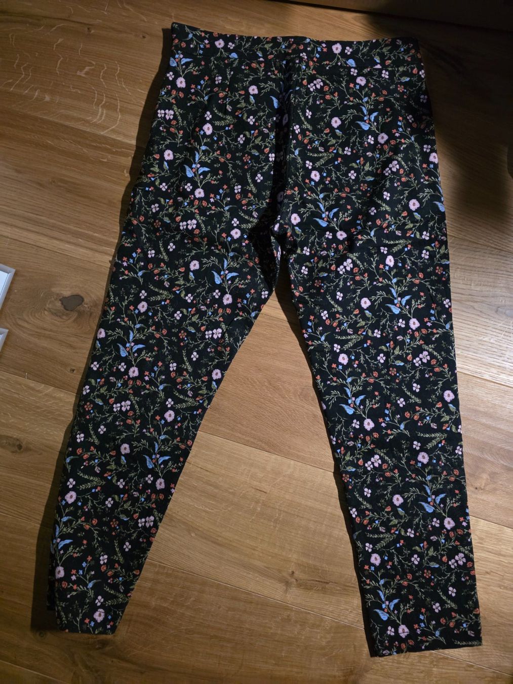 Pantaloni: Blumige Damen Hose Bluemotion Grösse 38 – Usato da Walterswil BE venduto da Lonitti 5