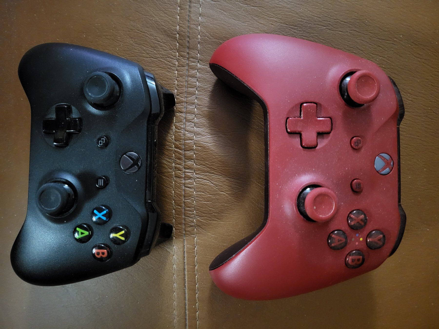 Microsoft Konsolen: XBOX One X – Gebraucht aus Volketswil von phi_q6m6 2