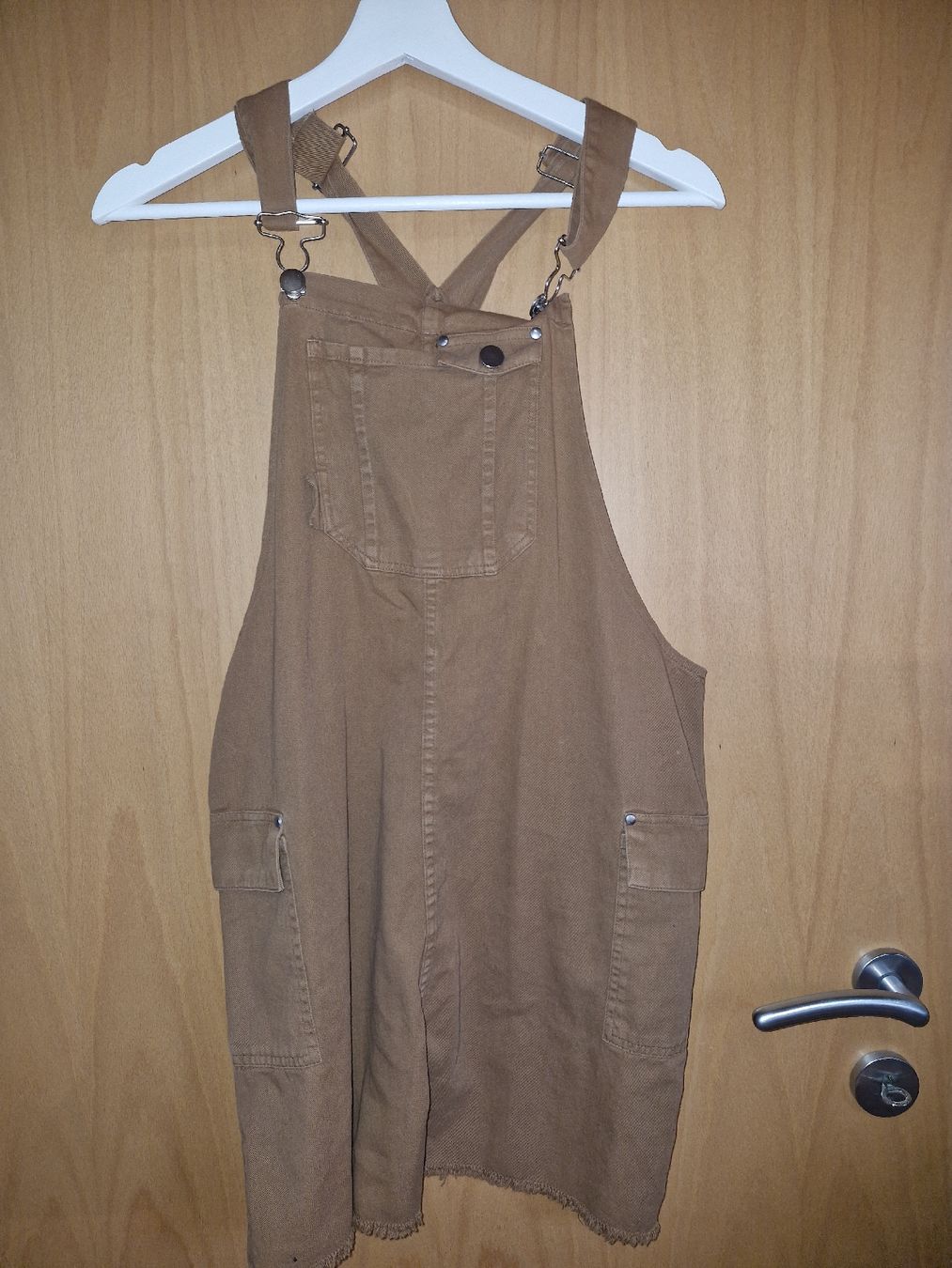 C&A Vestiti: braunes Latzhosenkleid – Nuovo (secondo la descrizione) da Lauerz venduto da a2411
