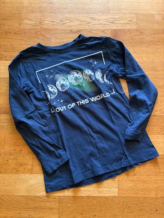 Schönes Langarmshirt Gr. 146