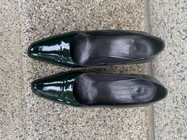 Jil Sander Pumps Lackleder dunkelgrün Grösse 38 gebraucht