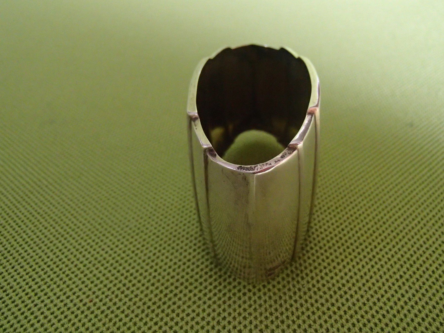 Set di piatti: versilberter Art Deco Serviettenring EW – Usato da Schöfflisdorf venduto da pullux 6